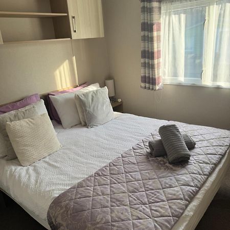 2 Bedroom Lakeview Lodge - Ensuite & Balcony Deck Carnforth Buitenkant foto