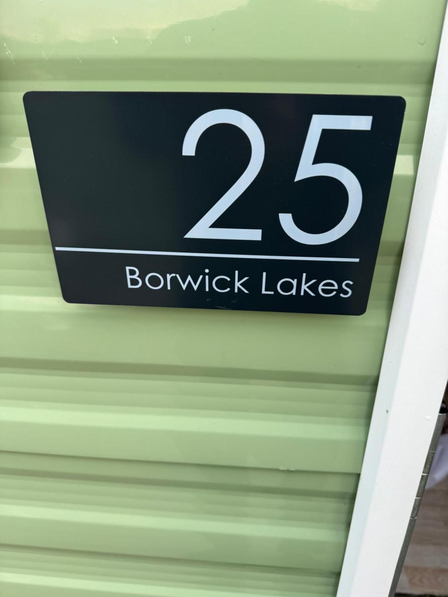 2 Bedroom Lakeview Lodge - Ensuite & Balcony Deck Carnforth Buitenkant foto